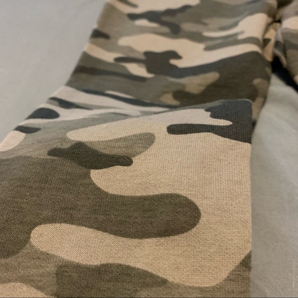 Baby Gap Toddler Joggers - Picture 4 of 7